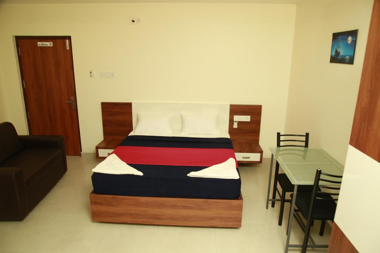 Dreams Residency Manjeri Exterior photo