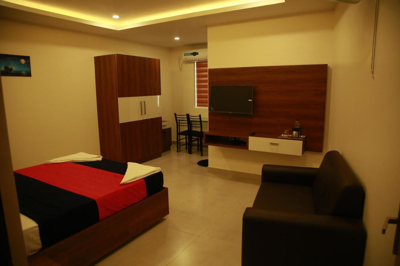 Dreams Residency Manjeri Exterior photo